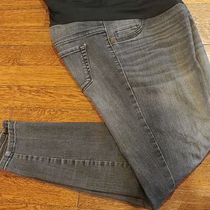 Maternity jeggings
